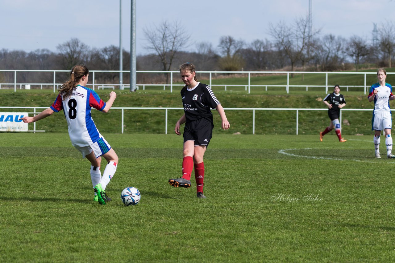 Bild 334 - wBJ SV Henstedt Ulzburg - TSV Schnberg : Ergebnis: 5:2